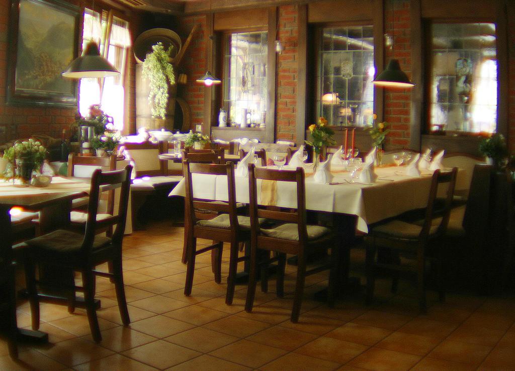 Hotel Gasthof Am Selteltor Wiesensteig Eksteriør billede